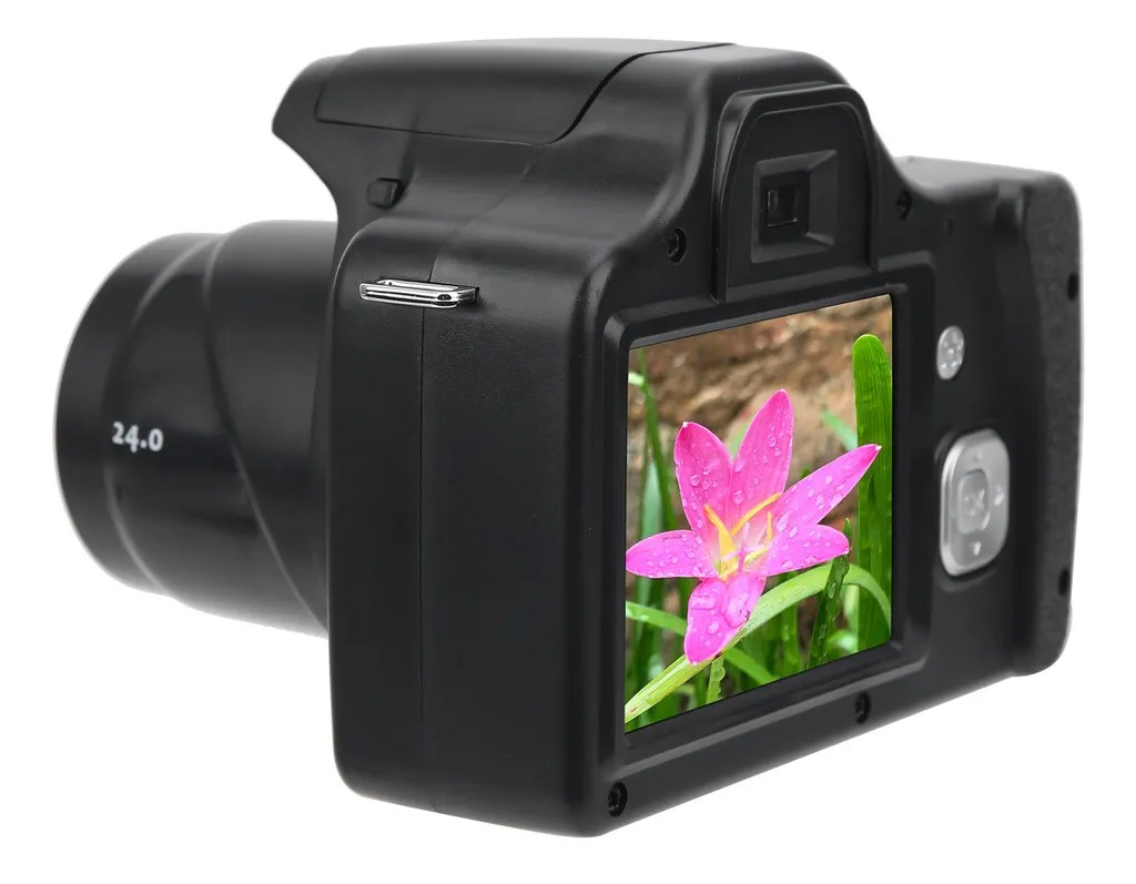 fotoaparát s 3,0" LCD displejem+s 18x zoomem