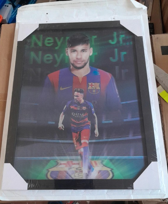 3D obraz fotbalista neymar měnící se podle úhlu pohledu