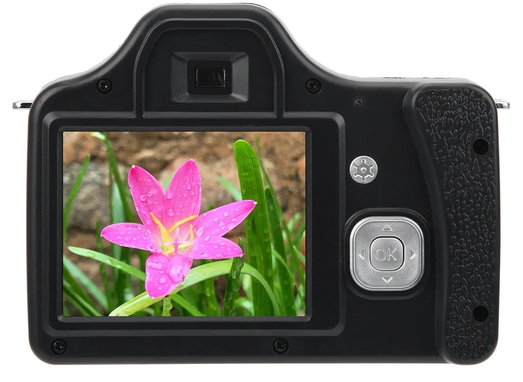 fotoaparát s 3,0" LCD displejem+s 18x zoomem